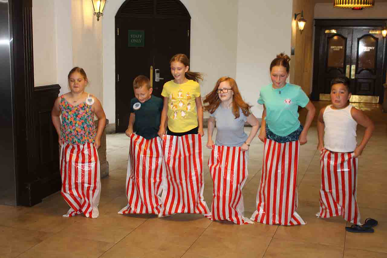 2021_convention_kids_party_17 2021_convention_kids_party_17