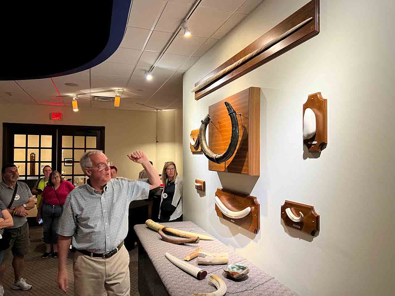 2024_Convention_Amish_Tour_David_Warther's_Curving_Museum_6 2024_Convention_Amish_Tour_David_Warther's_Curving_Museum_6