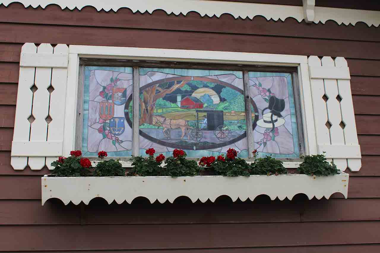 2024_Convention_Amish_Tour_Heini's_Cheese_Chalet_2 2024_Convention_Amish_Tour_Heini's_Cheese_Chalet_2