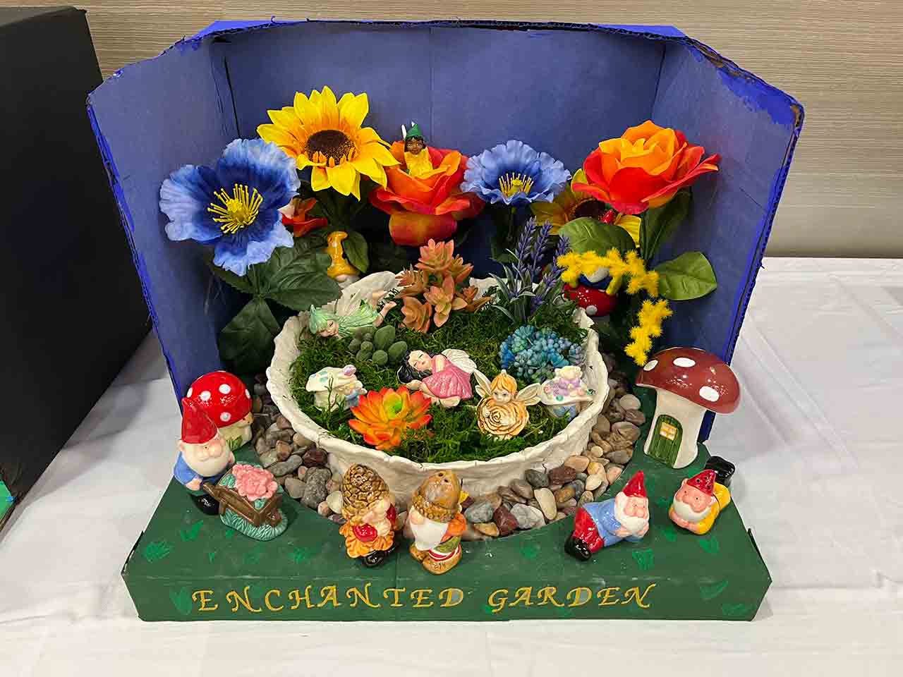 2024_Convention_Contests_Junior_Displays_2nd_Place_Fairy_Garden_by_Payton_Boyle 2024_Convention_Contests_Junior_Displays_2nd_Place_Fairy_Garden_by_Payton_Boyle