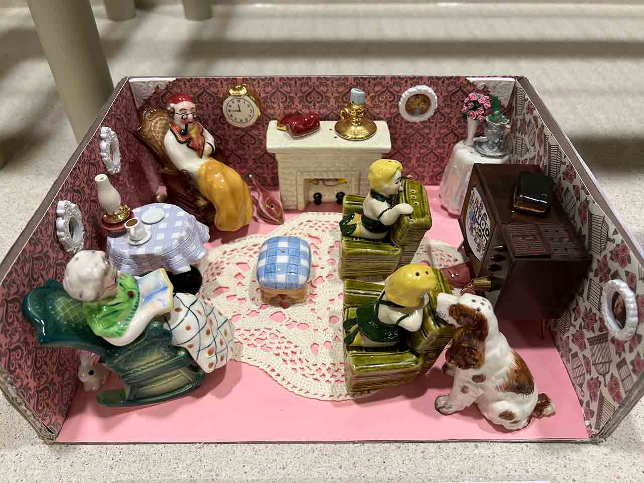 2024_Convention_Contests_Little_Box_1st_Place_Home_Sweet_Home_by_Veronique_Verbist 2024_Convention_Contests_Little_Box_1st_Place_Home_Sweet_Home_by_Veronique_Verbist