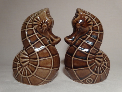 27974 Shirley seahorses salt and pepper shakers