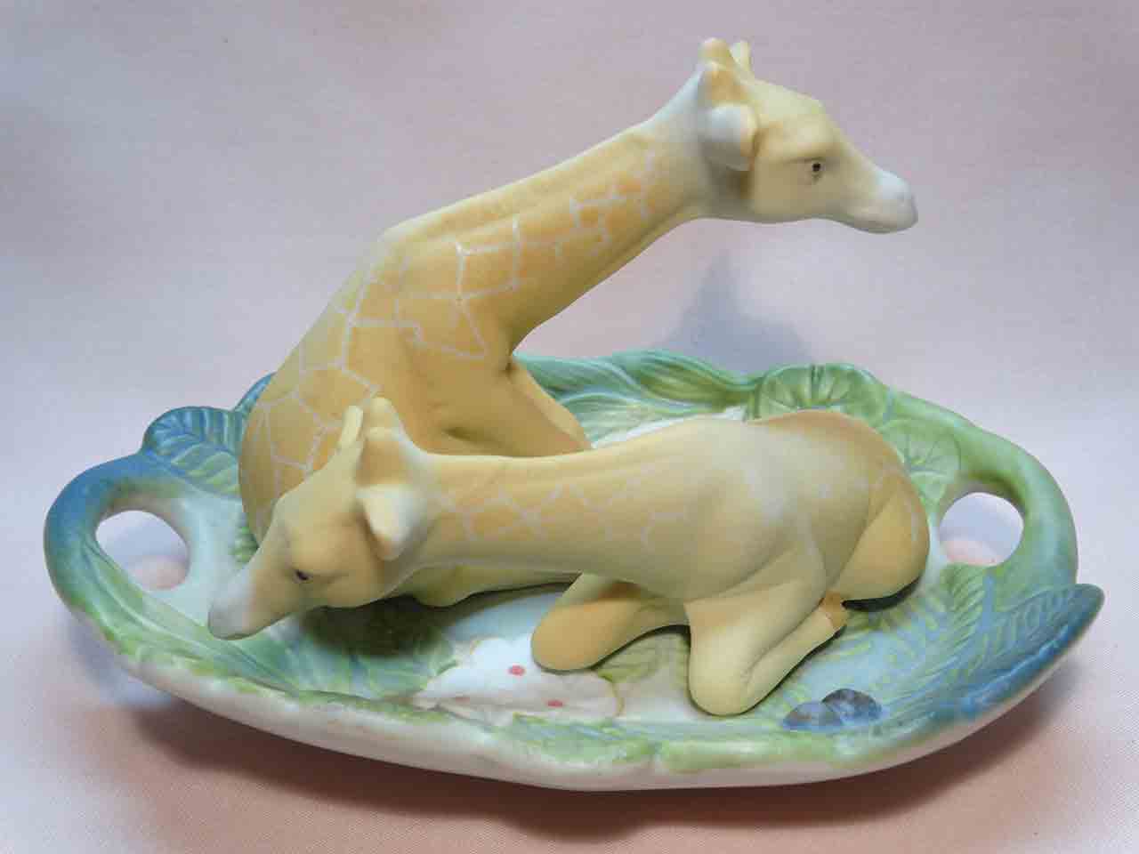 33694 Takanashi African Safari animal series of salt and pepper shakers - giraffes