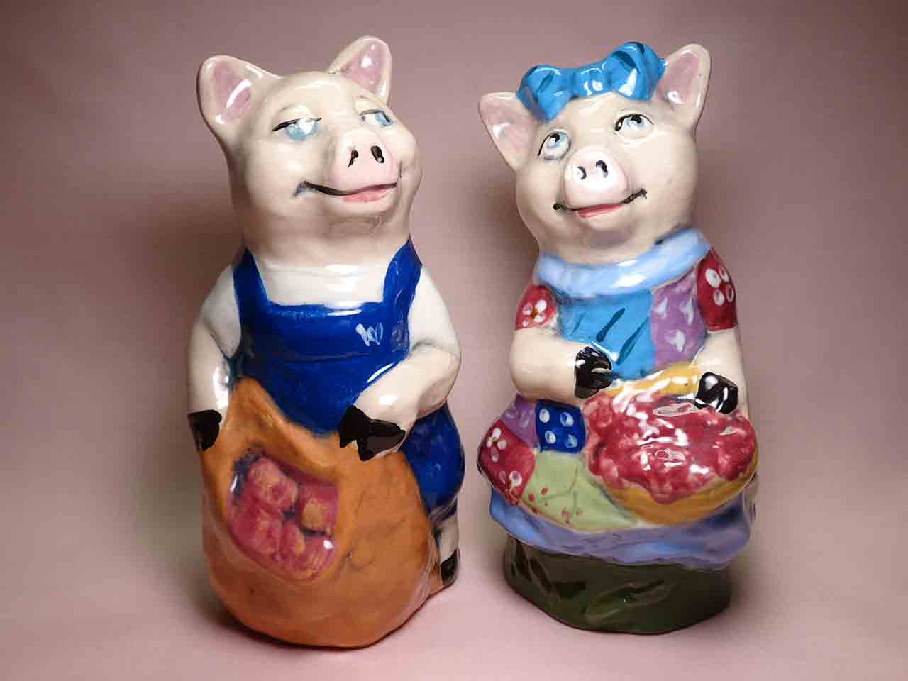41268 Rick Wisecarver pigs salt and pepper shakers