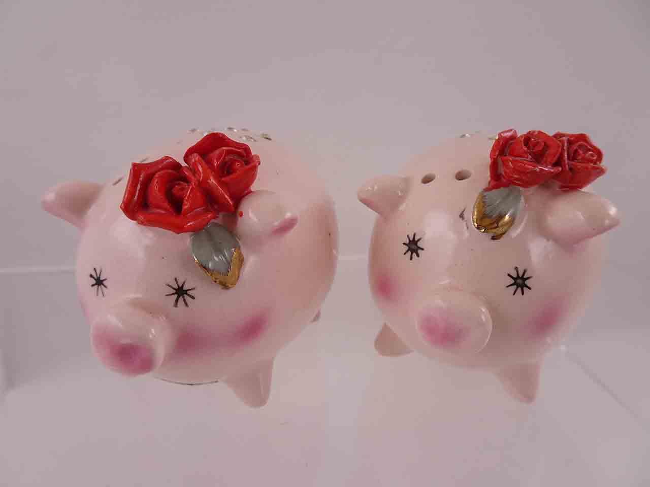 58094 Napco pink pigs with red roses and rhinestones salt and pepper shakers