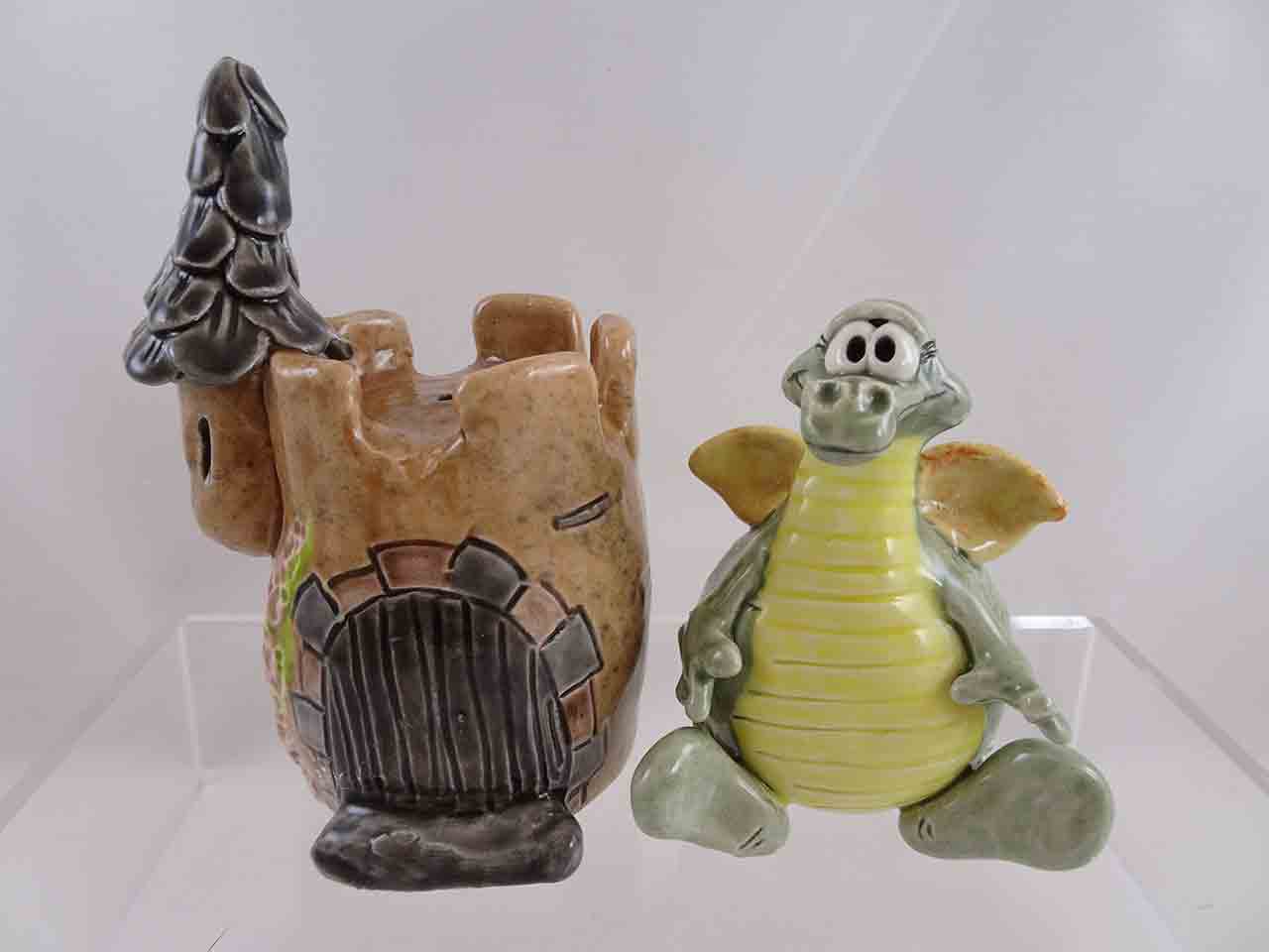 59092 Dragon & castle salt and pepper shakers by Kath Jamison