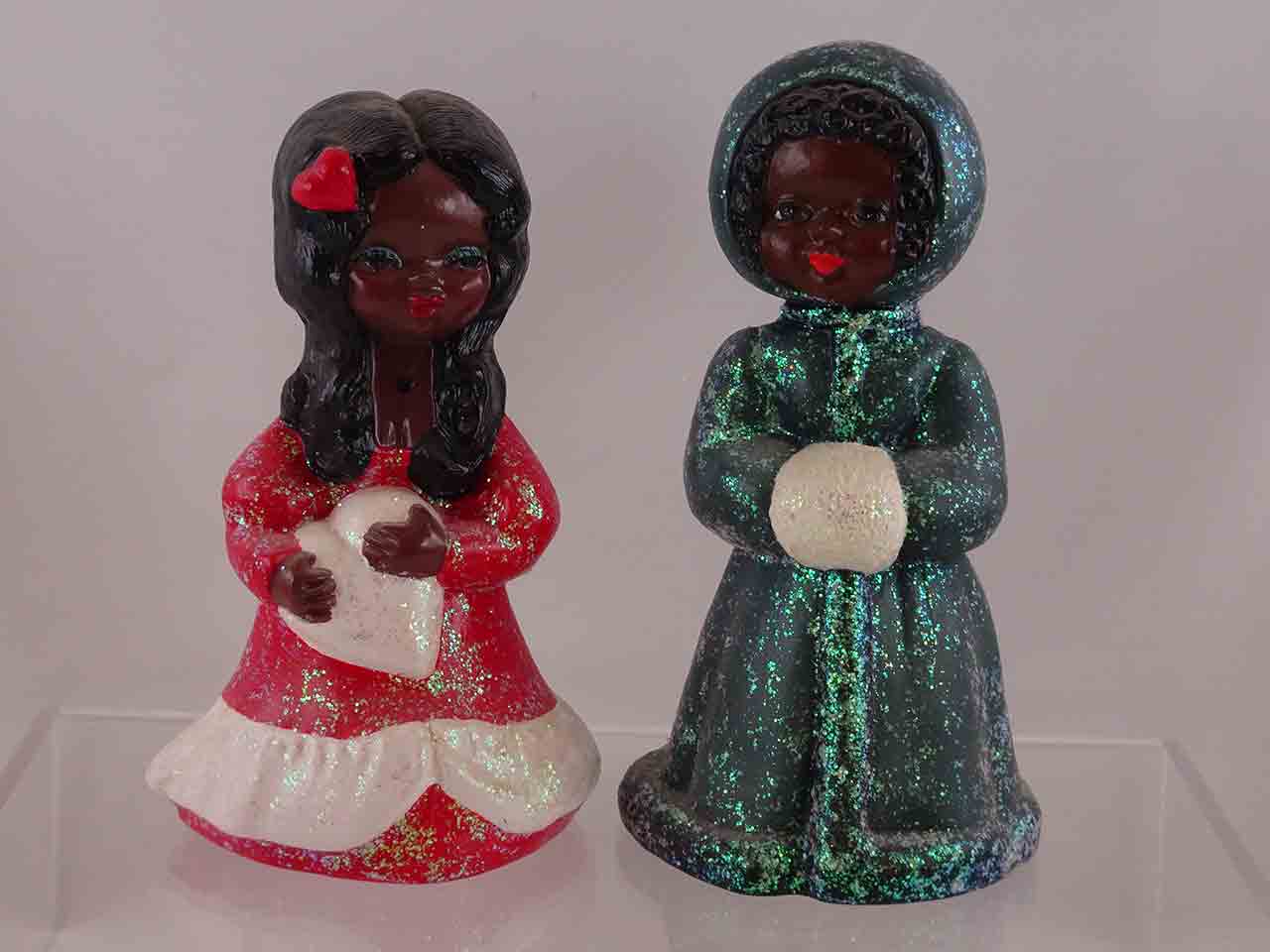 59394 Girls of the month by Jean Grief - salt and pepper shakers