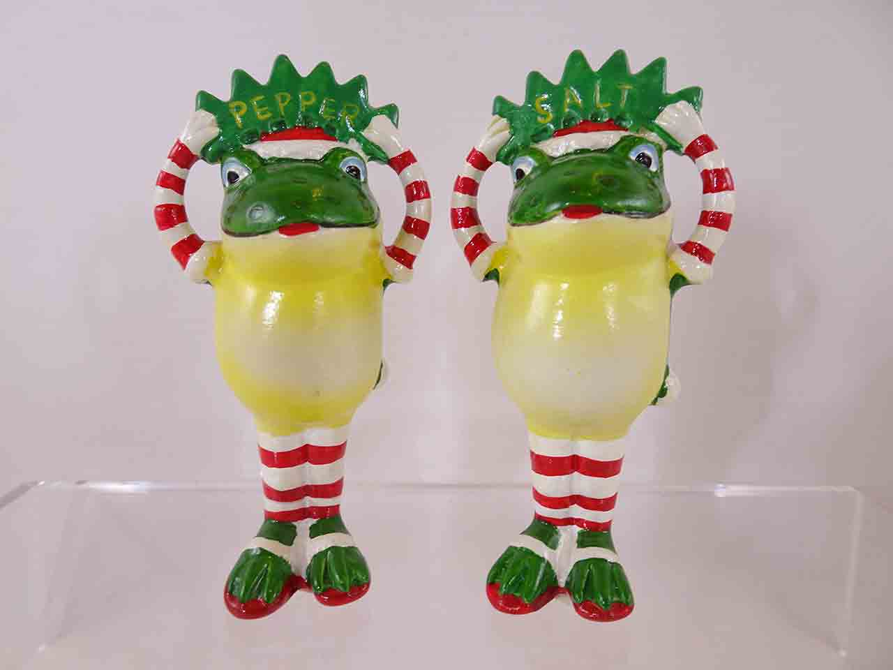 62915 Christmas farm animals salt and pepper shakers series - frogs
