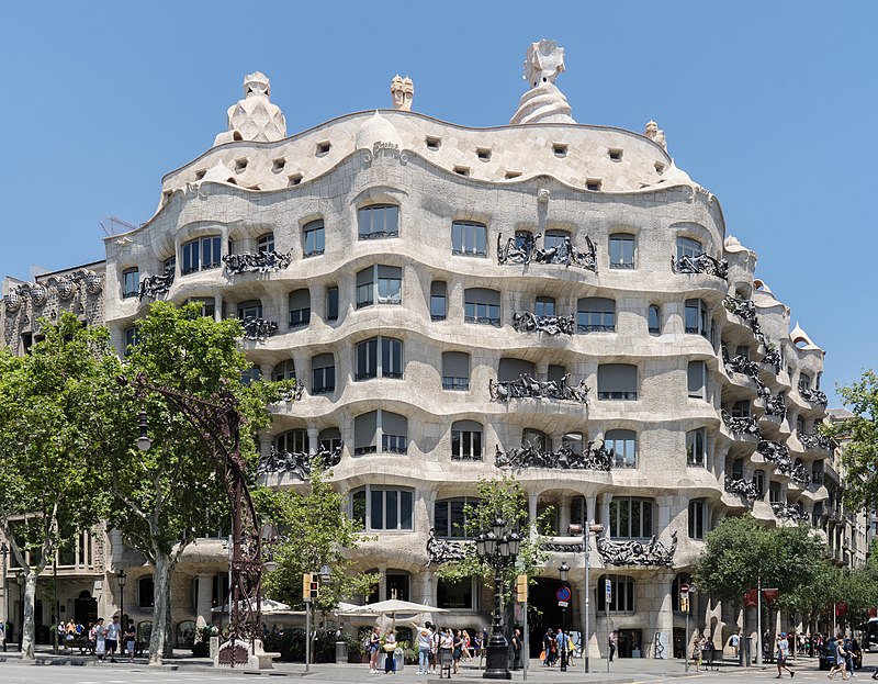 Featured_Set_Gaudi_Casa_Mila Featured_Set_Gaudi_Casa_Mila