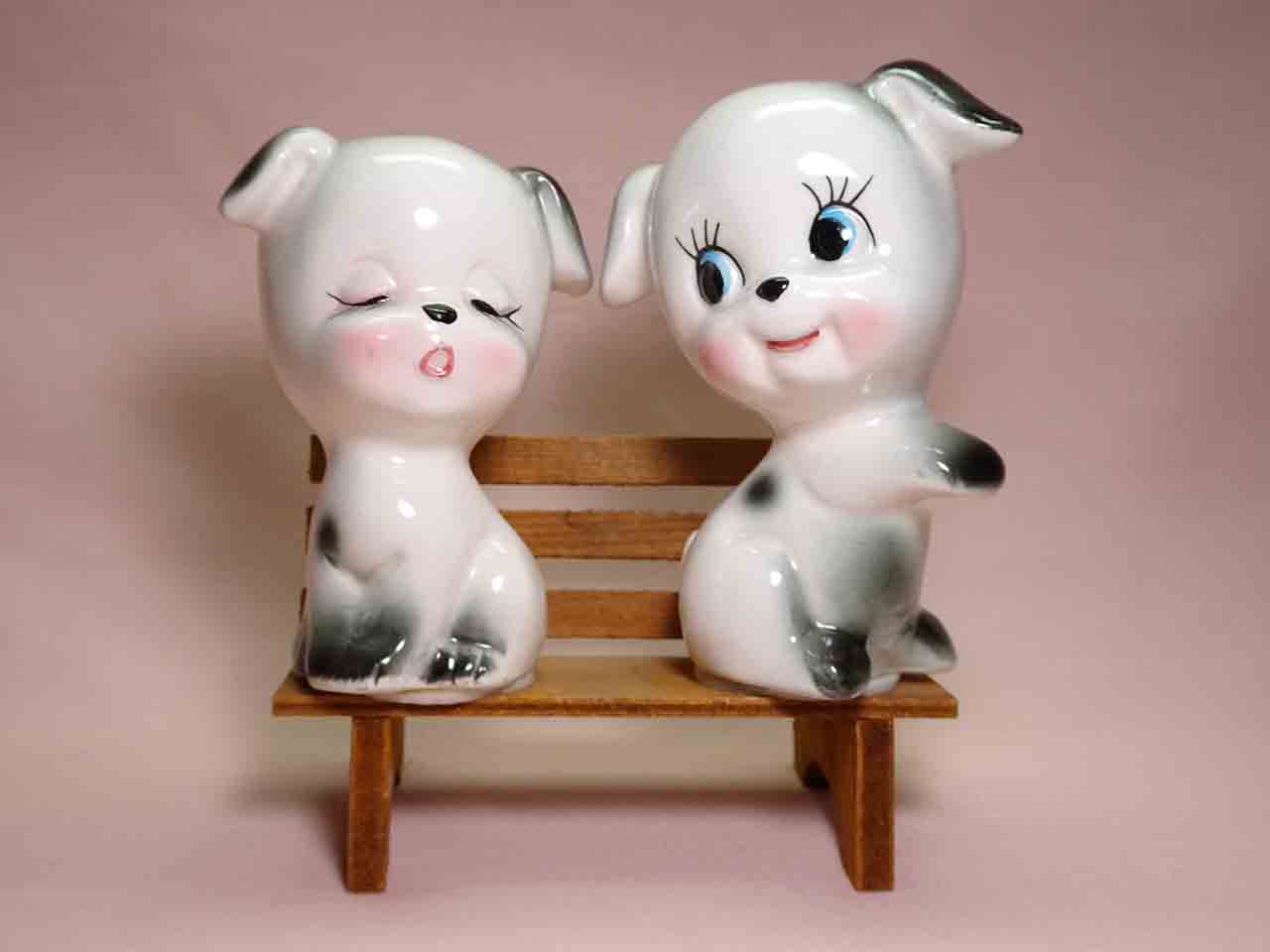 40656 Bench sitters salt and pepper shakers - dogs