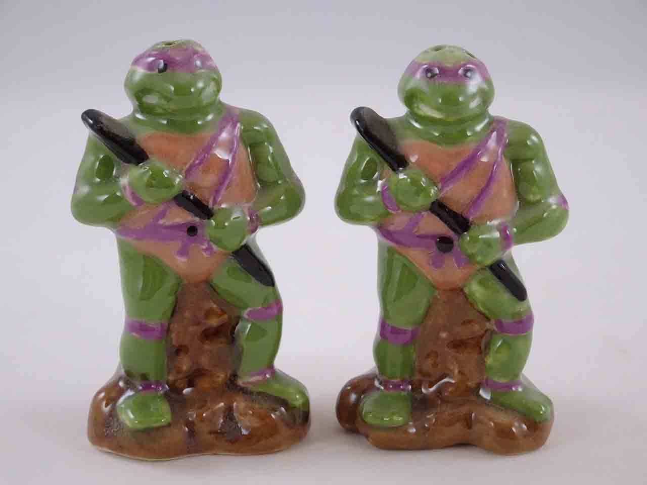 45092 Donatello TNMT salt and pepper shakers