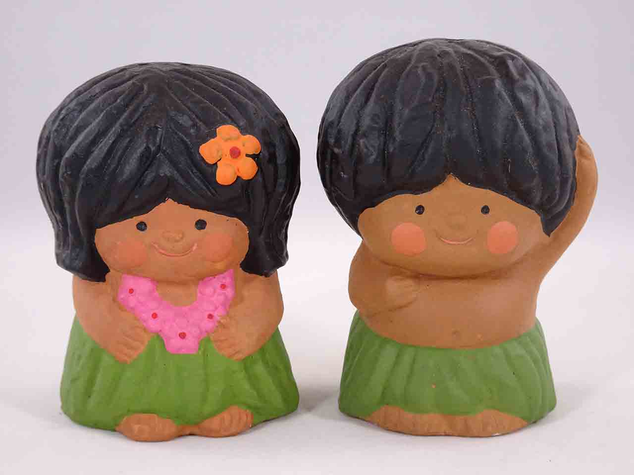 48431 Gibson Greeting Cards Salt and Pepper Friends - Hawaiians salt and pepper shakers