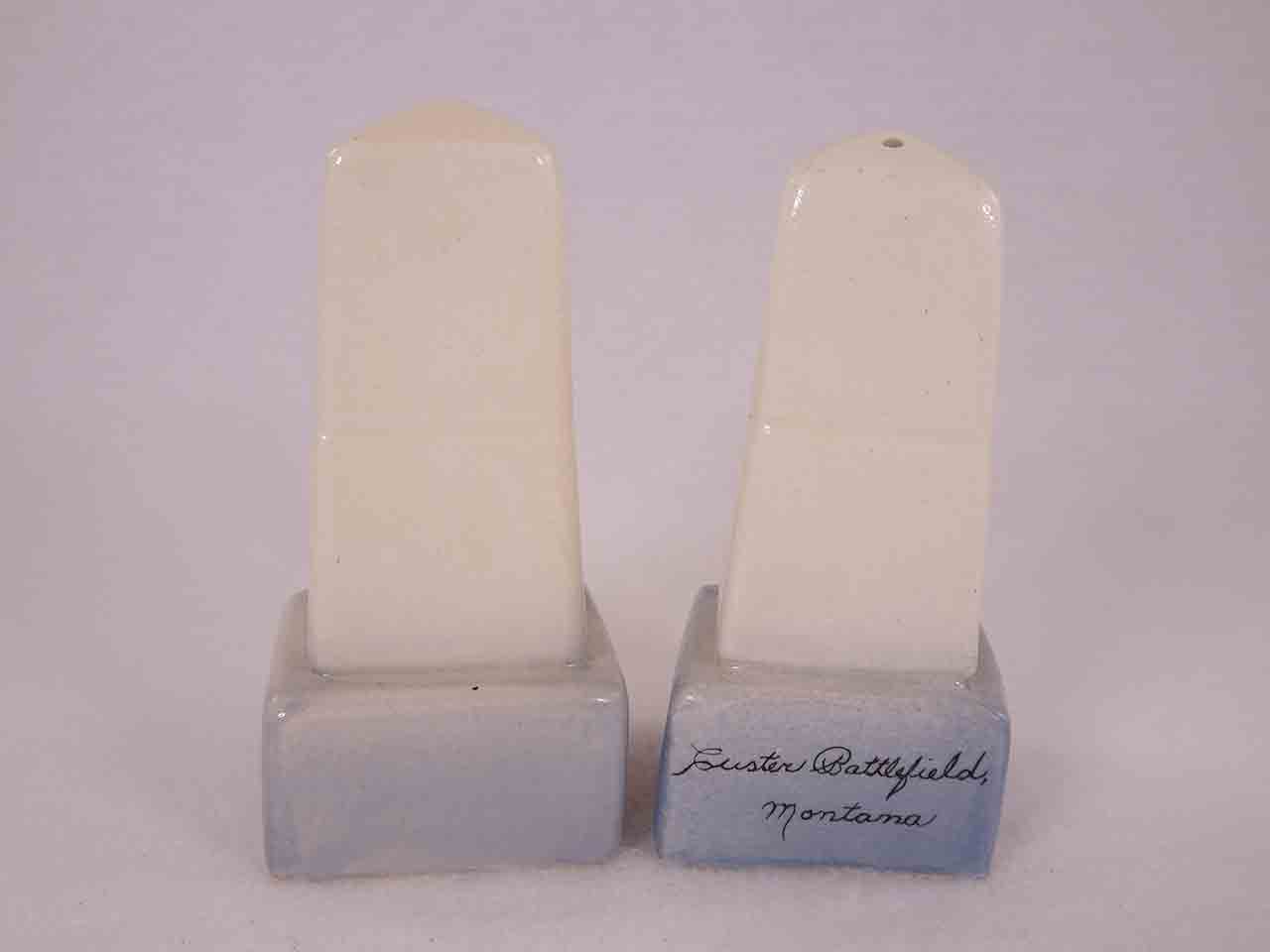 49854 Custer Battlefield Montana souvenir salt and pepper shakers