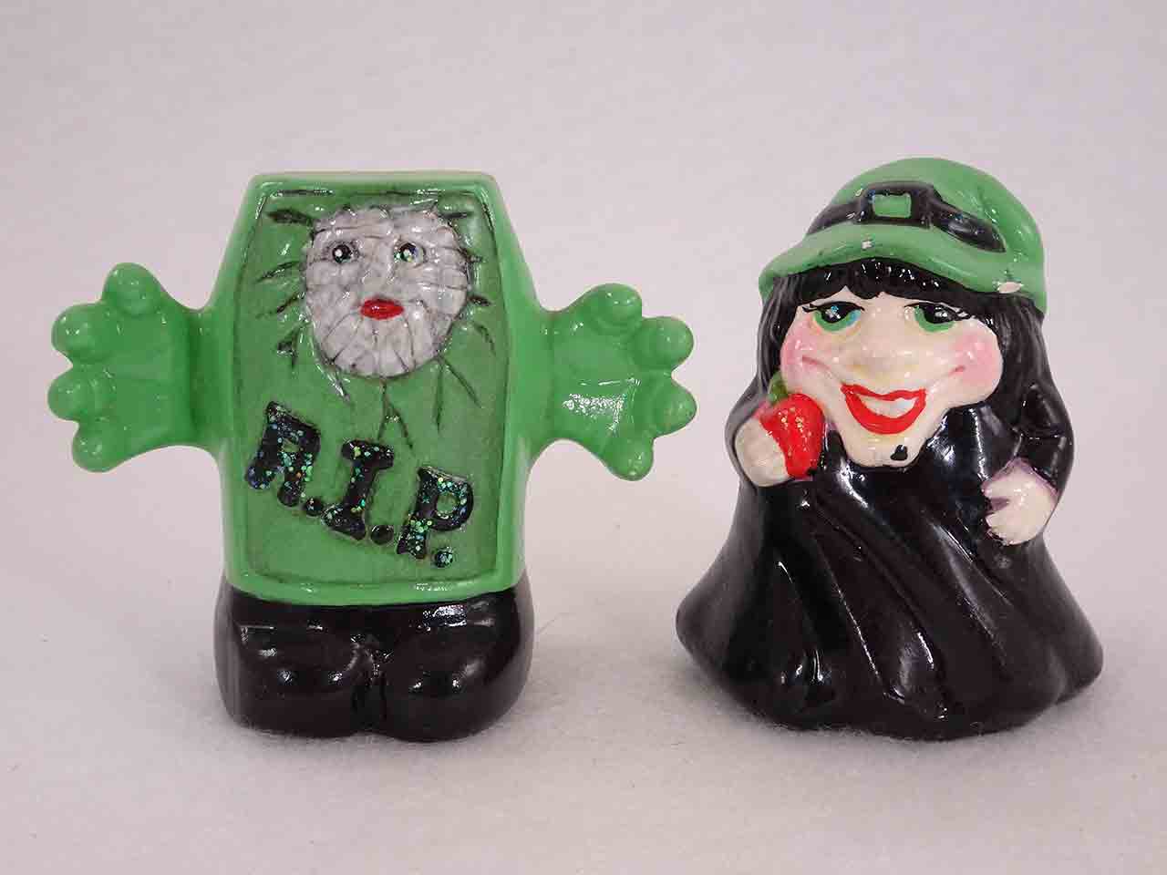 52002 Halloween characters salt and pepper shakers possibly made by Jean Grief - Witch & Gravestone