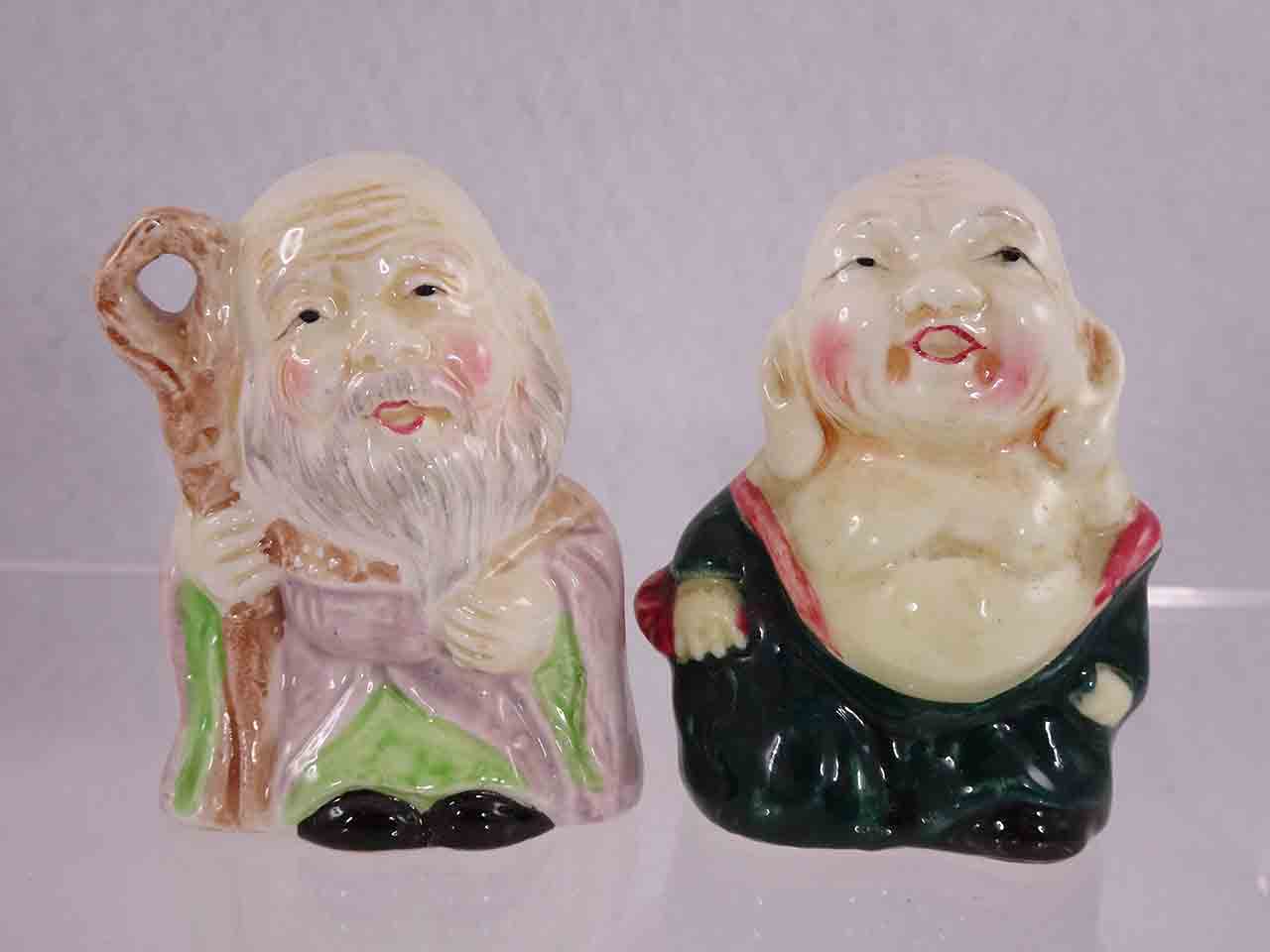 52800 Little Asian people salt and pepper shakers