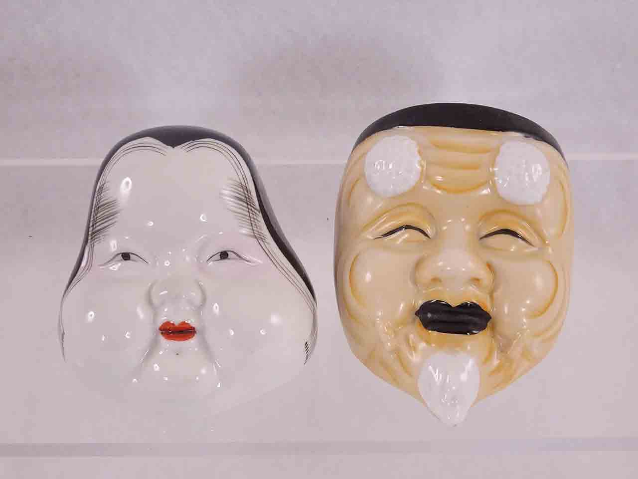 52992 Craftsmen China Asian masks salt and pepper shakers