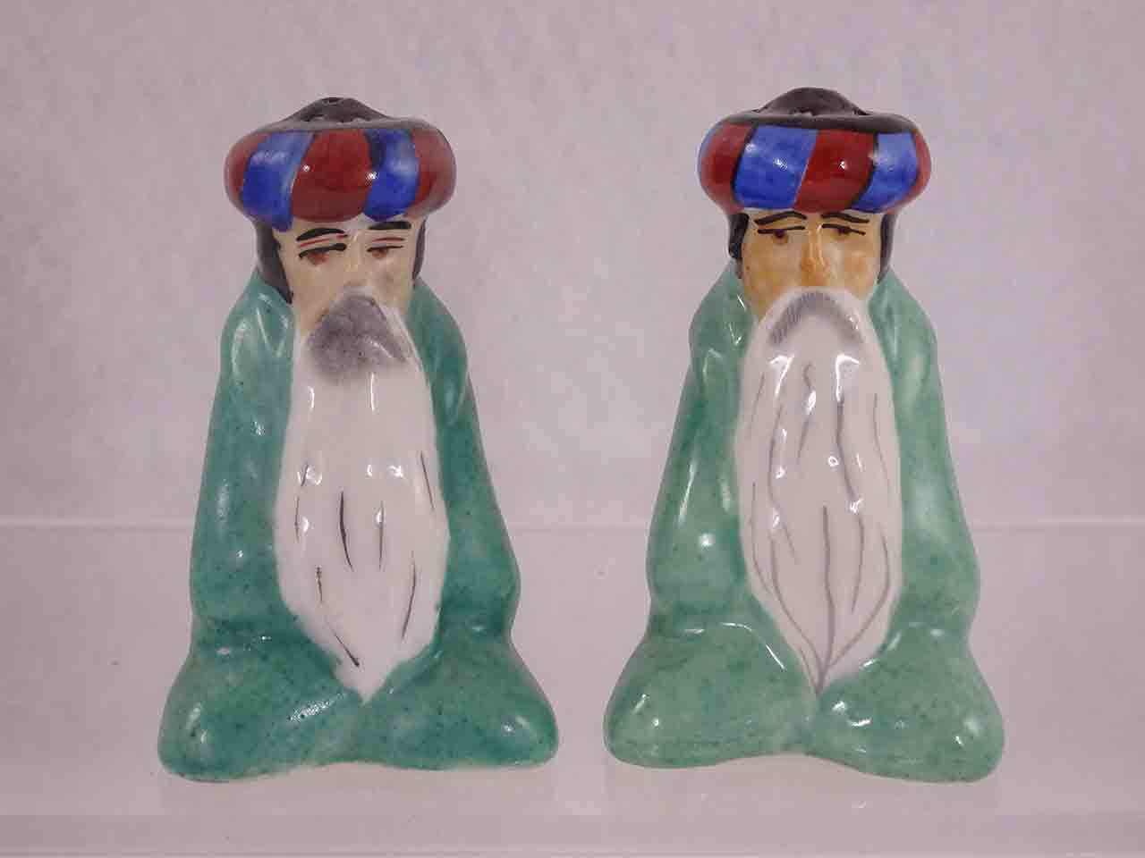 53008 Lusterware Middle Eastern / Arab men from France salt and pepper shakers
