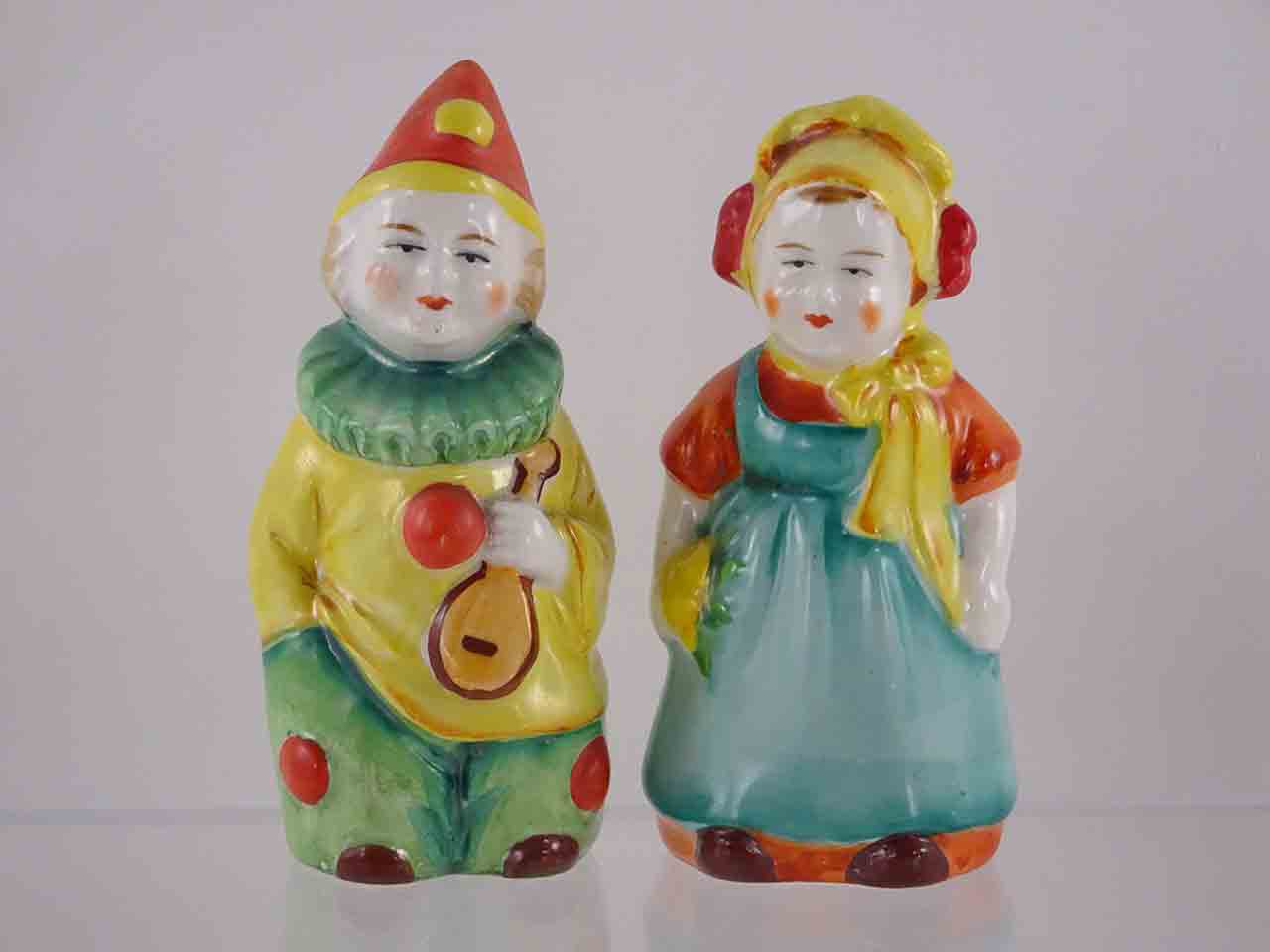 53735 Clown and lady salt and pepper shakers