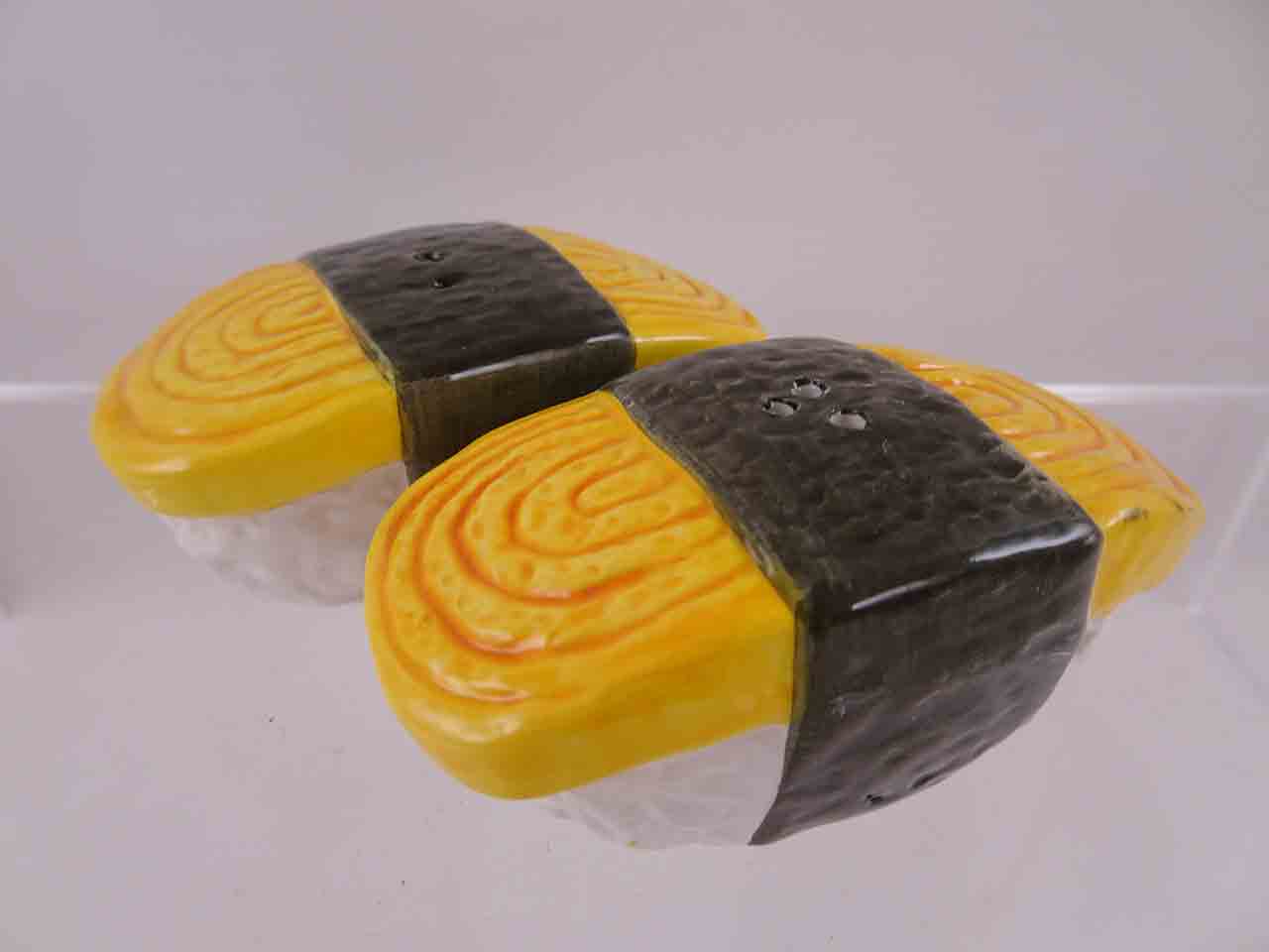 57057 Pacific Giftware sushi salt and pepper shakers