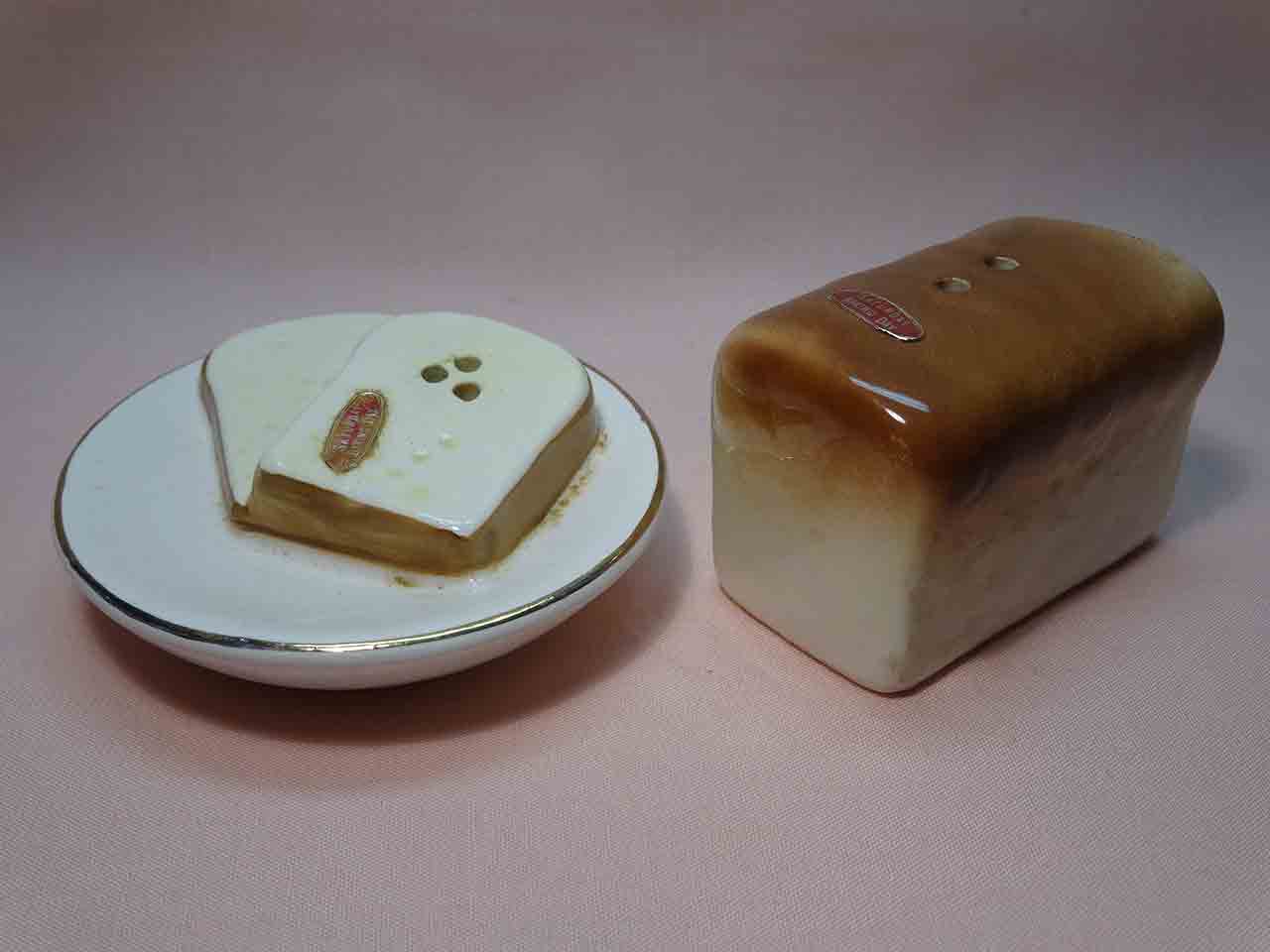 28533 Enesco Seven Days of the Week salt and pepper shakers series - Saturday baking day - bread and dish with bread