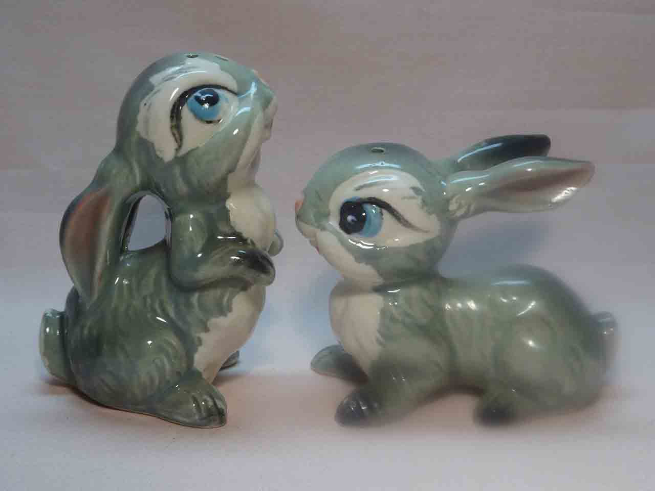 30462 Kreiss animals salt and pepper shakers - rabbits