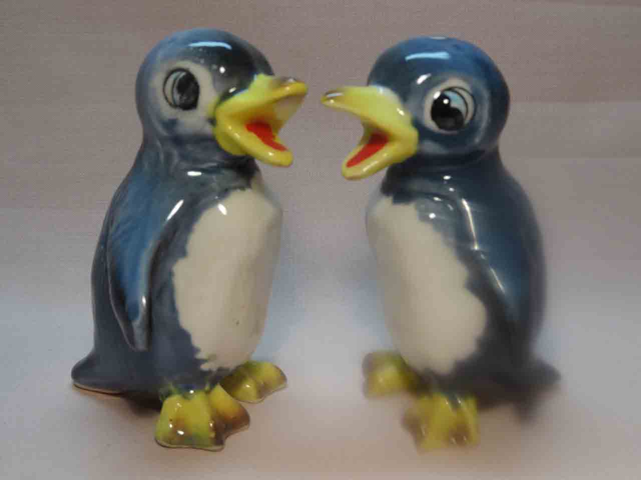 30463 Kreiss animals salt and pepper shakers - penguins