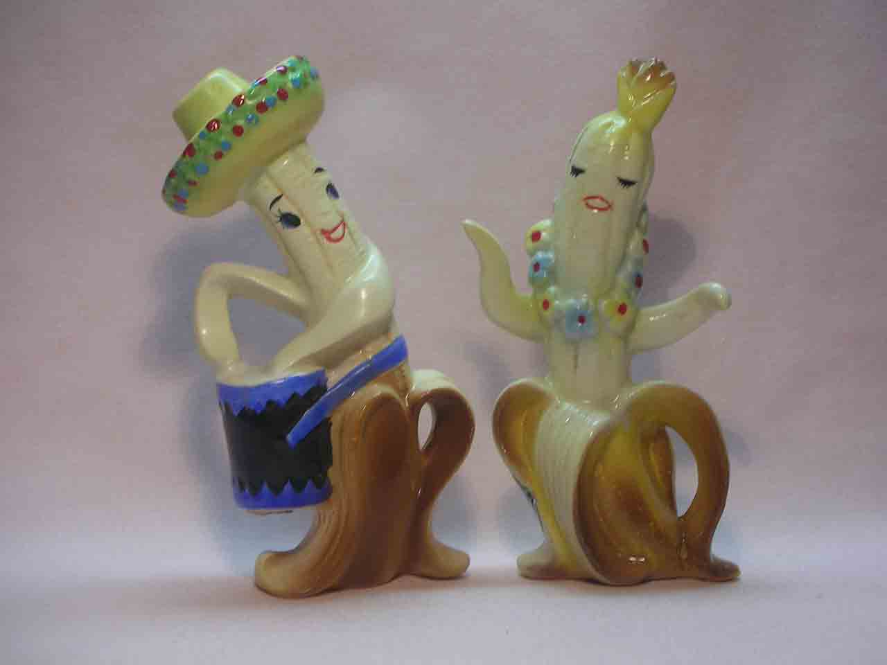1161 Anthropomorphic banana salt and pepper shakers