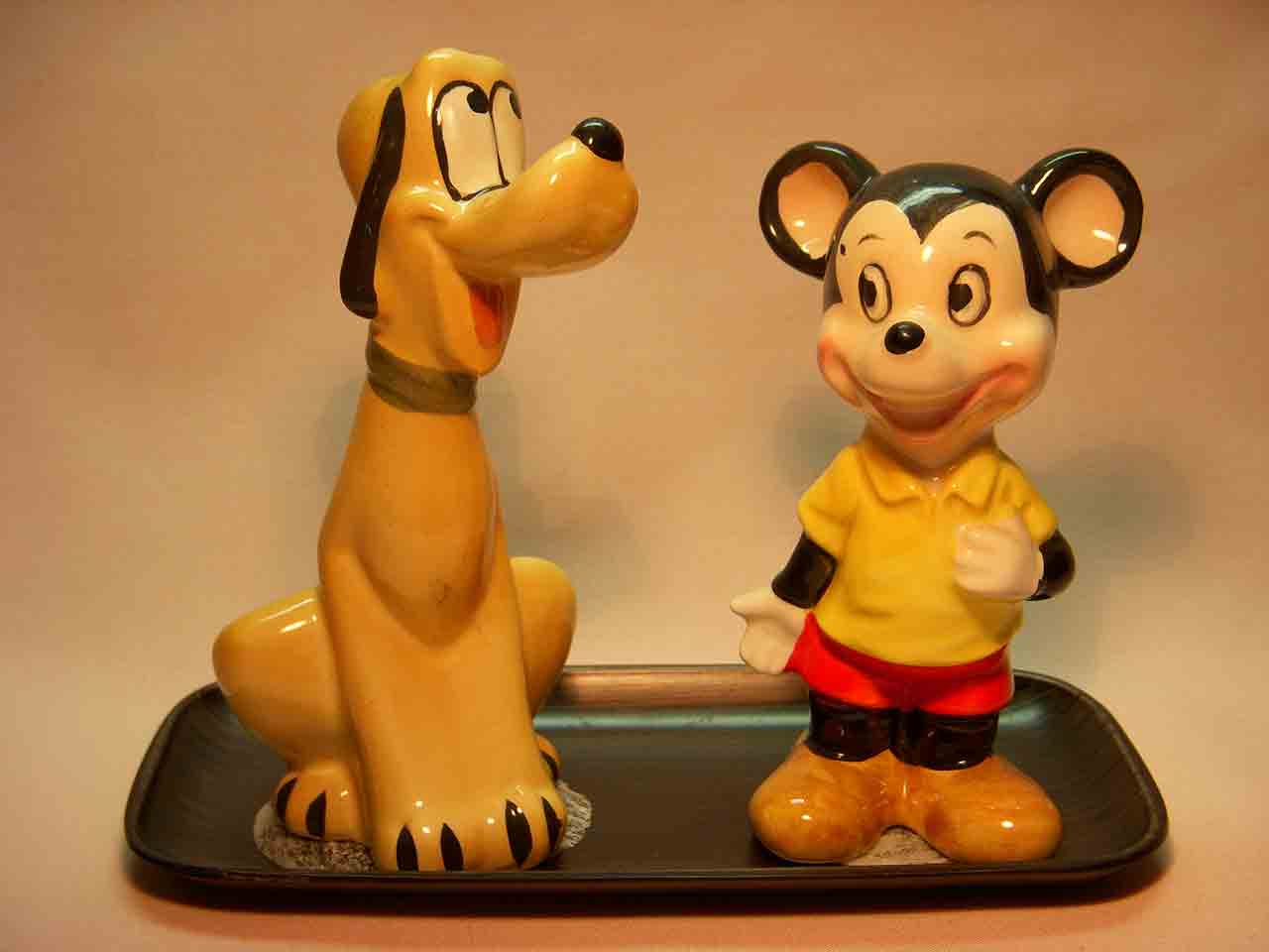 3746 Vintage Enesco series of Walt Disney characters on trays - Mickey Mouse and Pluto