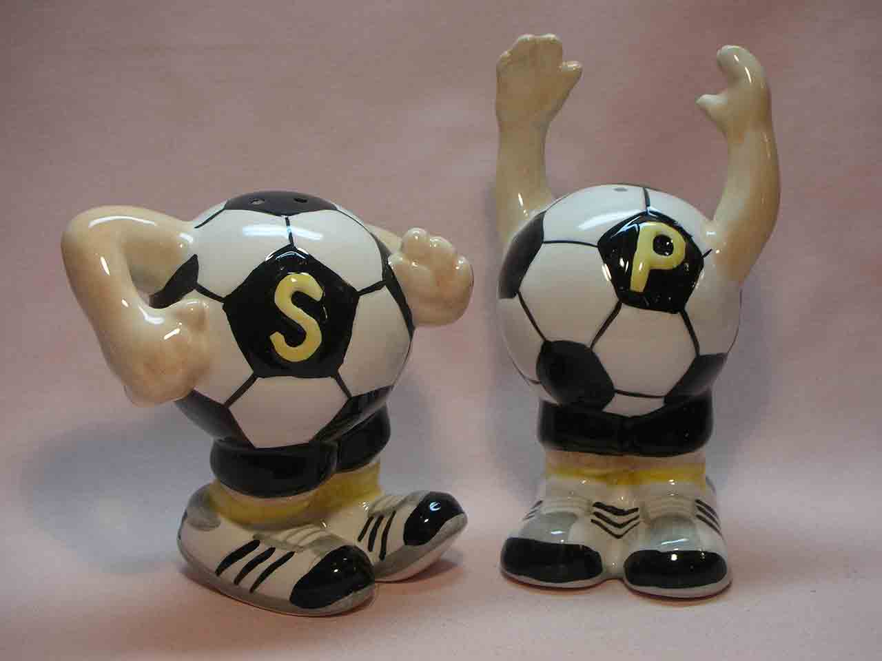 973 Friendly Rivals - anthropomorphic sport balls salt and pepper shakers - soccer