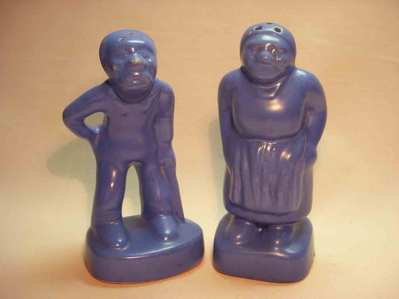21071 Camark senior citizens salt and pepper shakers