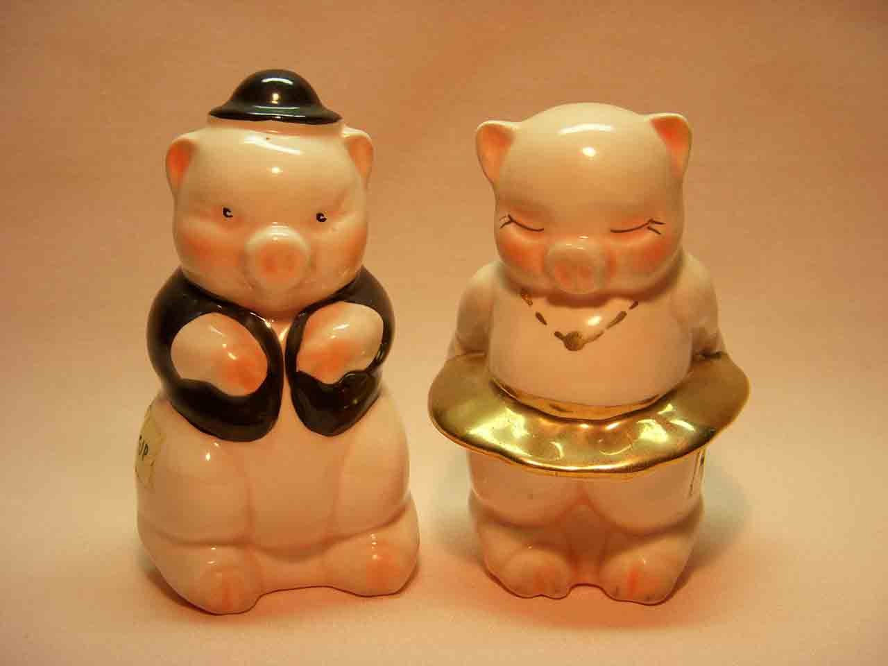 21601 Vallona Starr pick up and pep up pigs salt and pepper shakers