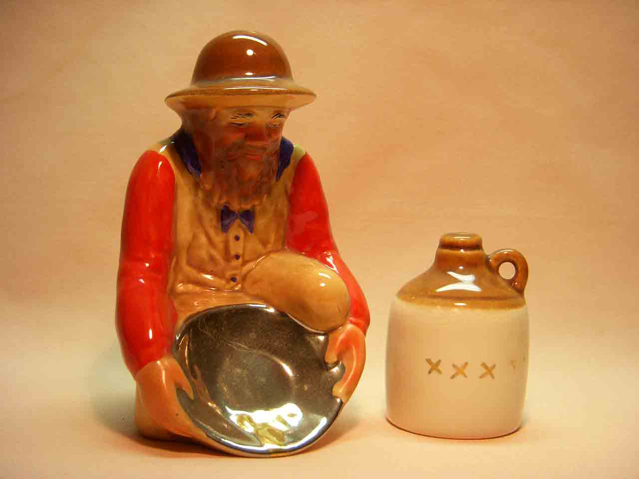21614 Vallona Starr prospector and moonshine jug salt and pepper shakers