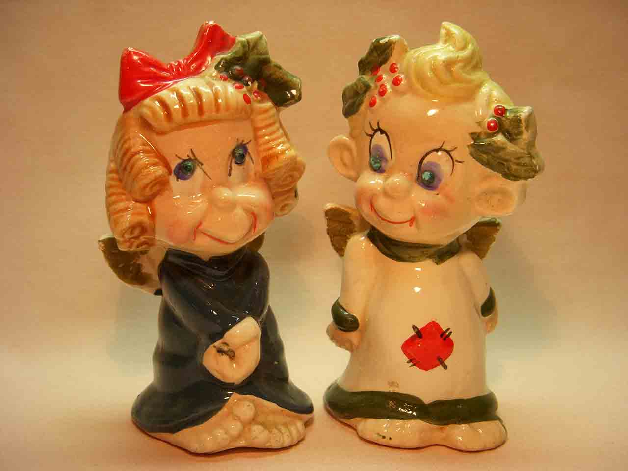 21909 Kreiss Christmas kids salt and pepper shakers