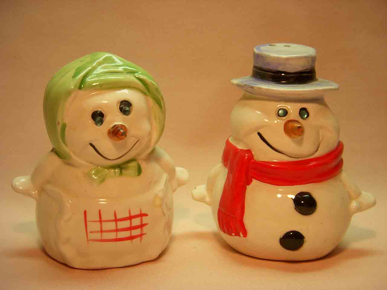 21911 Kreiss snowmen salt and pepper shakers