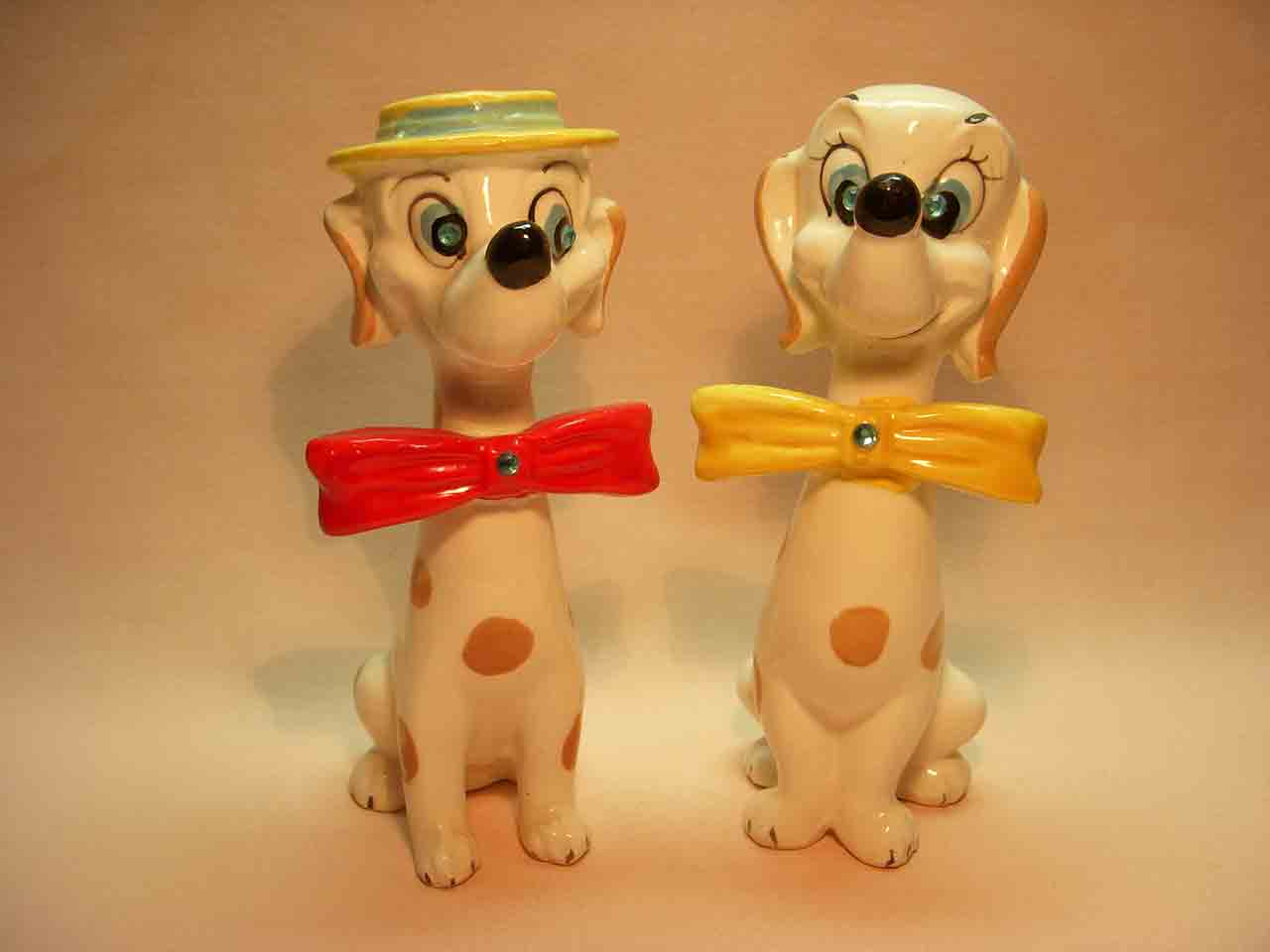 21932 Kreiss dogs salt and pepper shakers