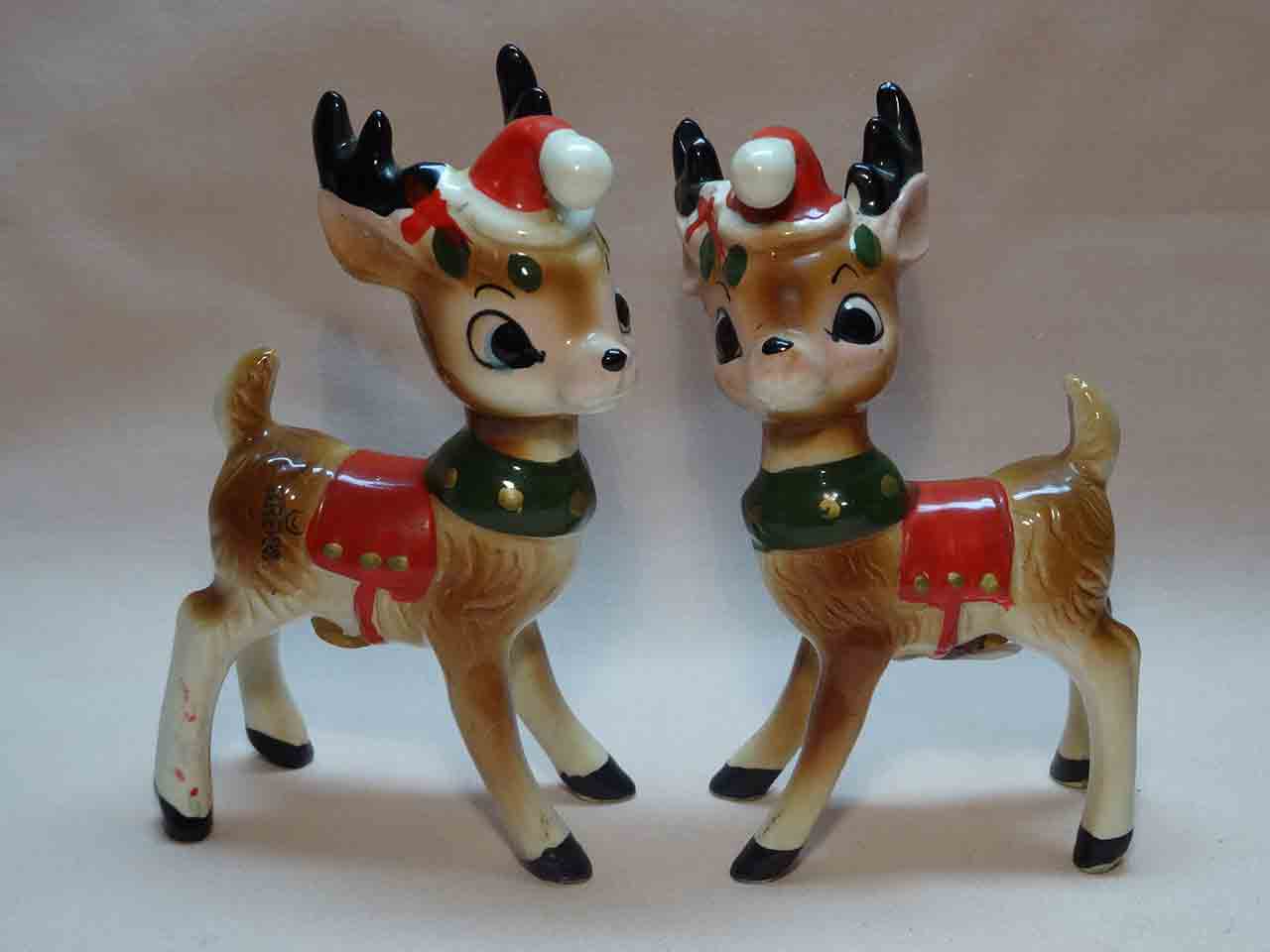 26142 Kreiss Christmas deer salt and pepper shakers